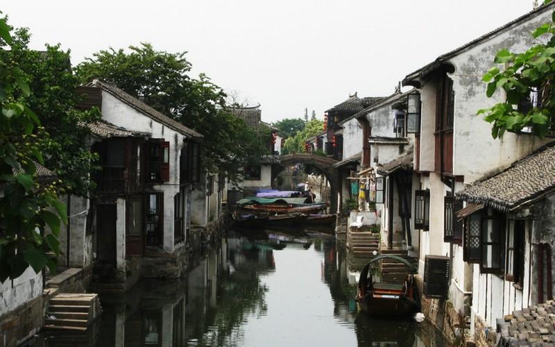早起排便时,若有这3个“异常”可能是“癌细胞”想要“活动”!